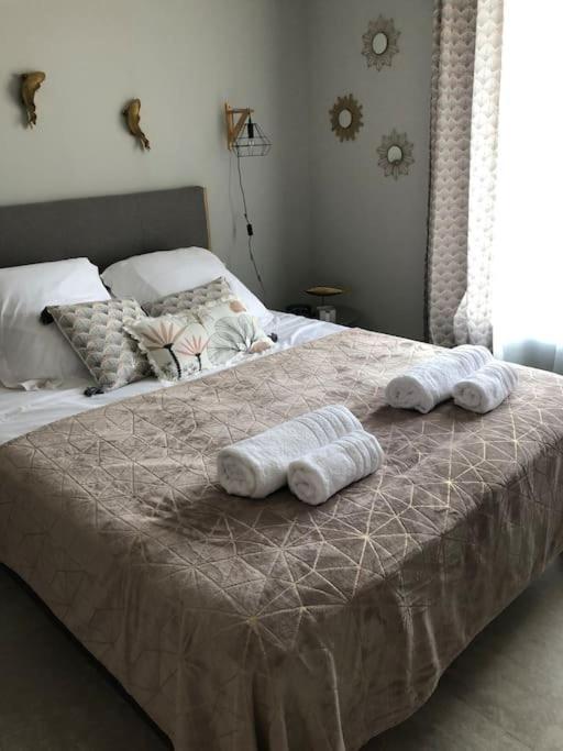 Villa Neuve Avec Piscine โบนิฟาซิโอ ภายนอก รูปภาพ
