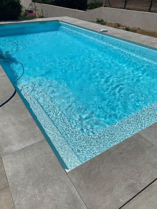 Villa Neuve Avec Piscine โบนิฟาซิโอ ภายนอก รูปภาพ